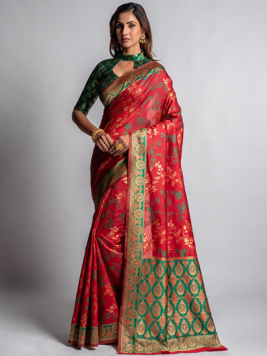 

cbazaar Red & Green Ethnic Motifs Zari Silk Blend Banarasi Saree
