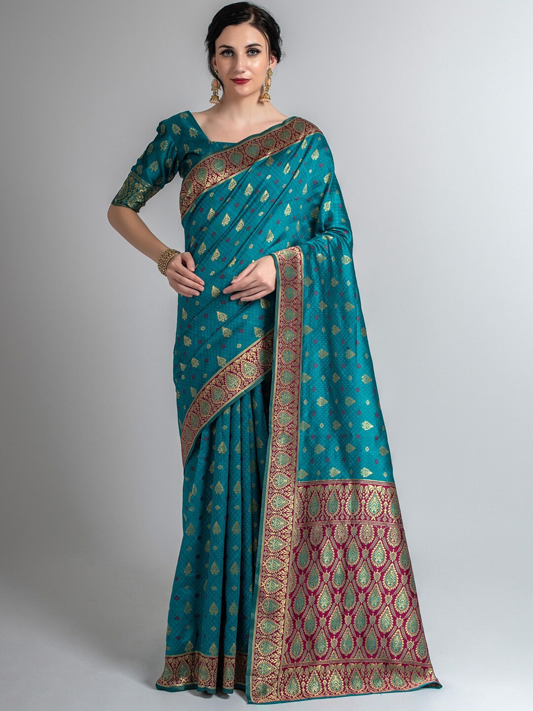 

cbazaar Blue & Burgundy Ethnic Motifs Zari Silk Blend Saree