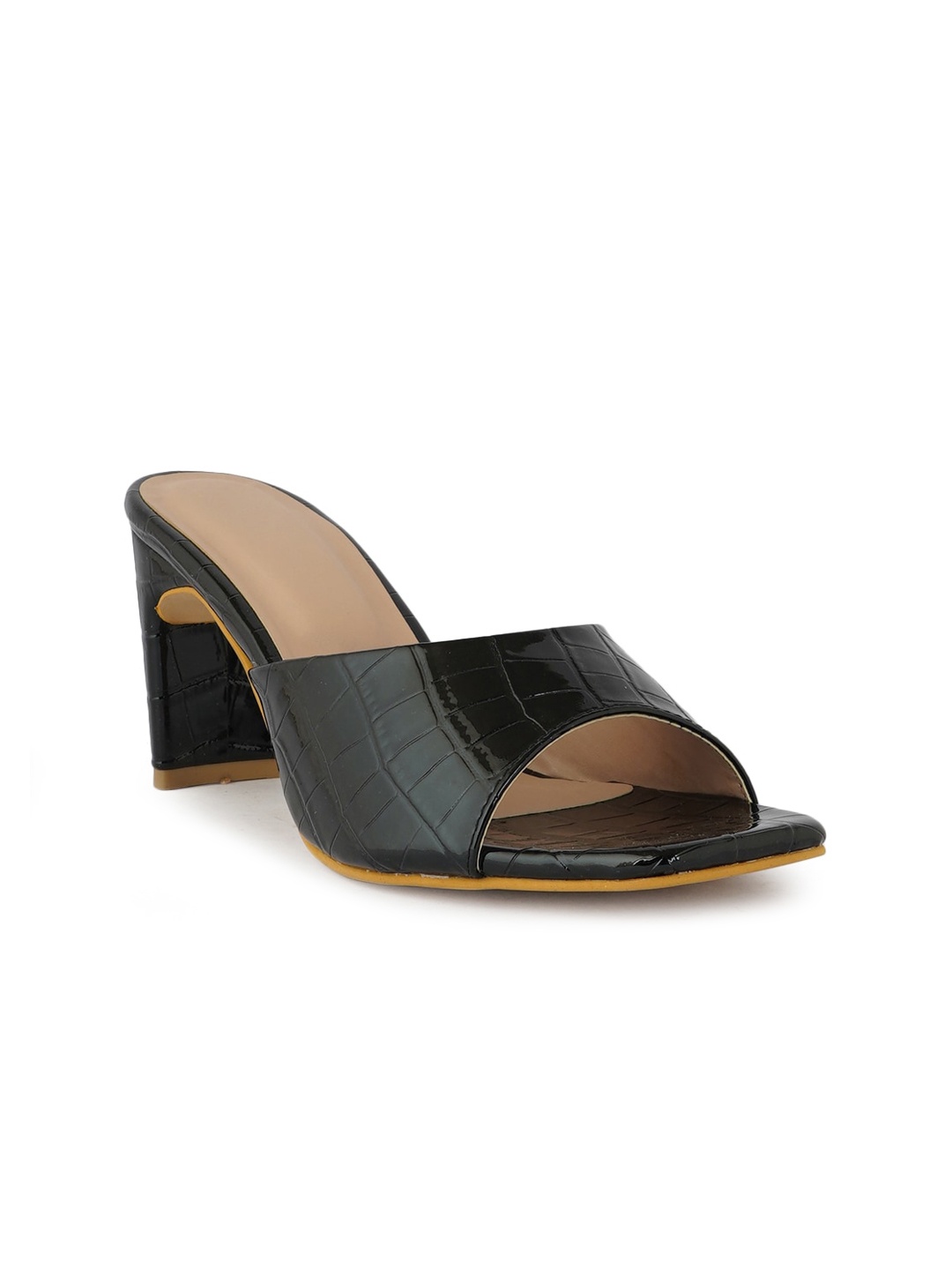 

Walkfree Women Black Block Heel Sandals
