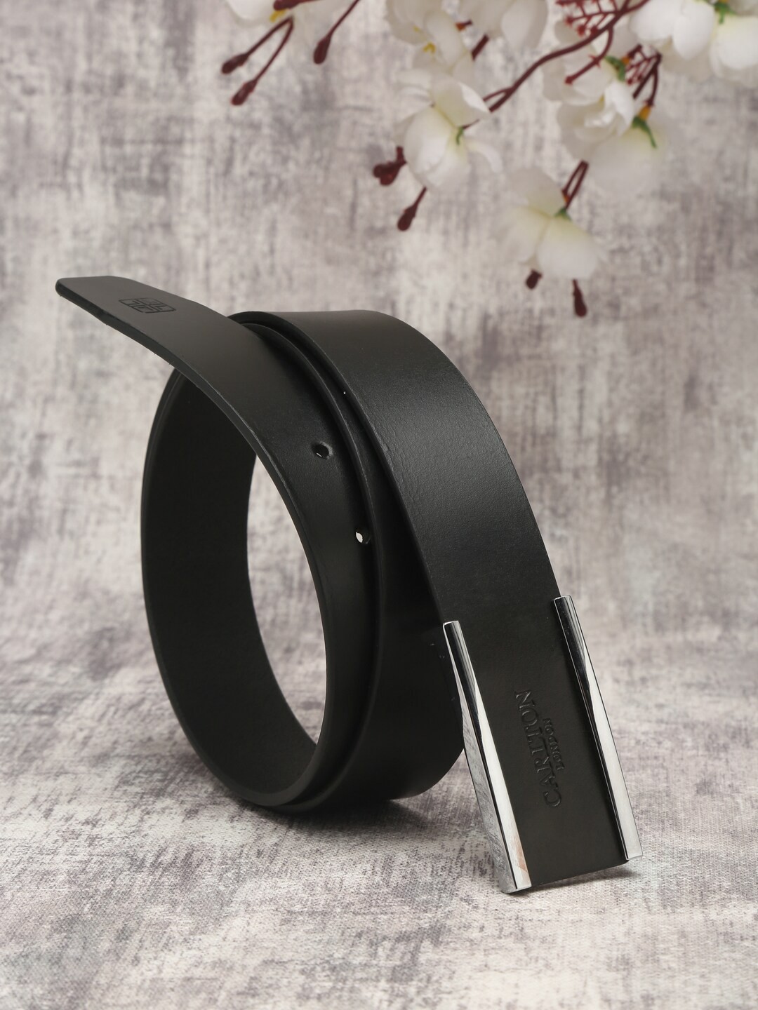 

Carlton London Men Black Leather Belt
