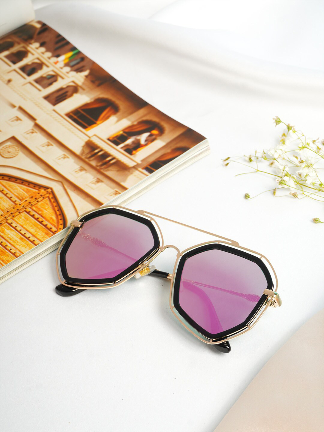 

Ferosh Unisex Purple Lens & Gold-Toned Geometric Sunglasses - MARSU-1012