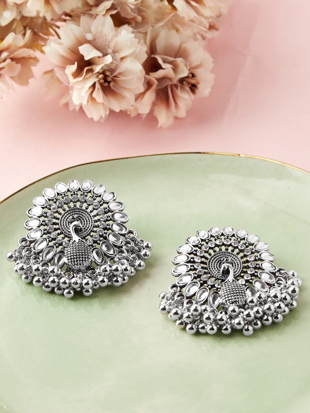 

Anouk Women Silver-Toned Contemporary Studs Earrings