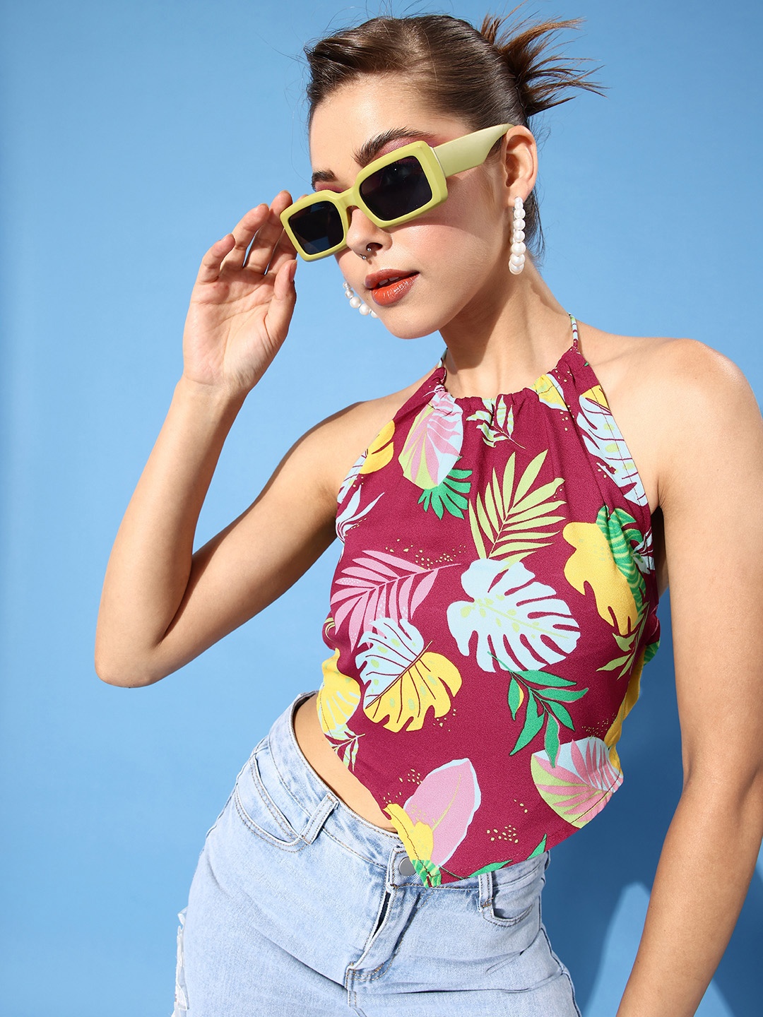 

4WRD by Dressberry Women Red & Green Tropical Print Halter Neck Crop Top