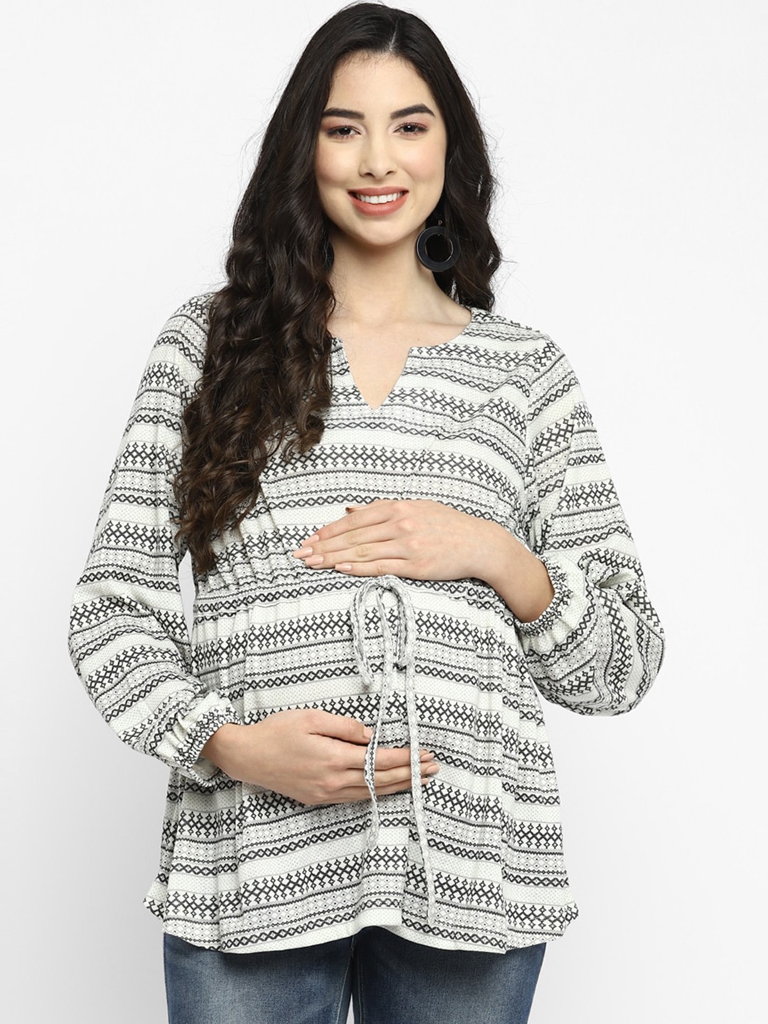 

Momsoon Maternity White Geometric Print Longline Top
