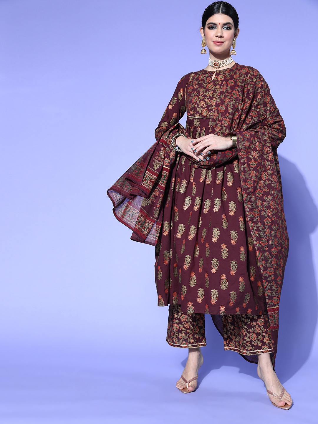 

Indo Era Ethnic Motifs Cotton Blend Swirling Volume Kurta Set, Burgundy