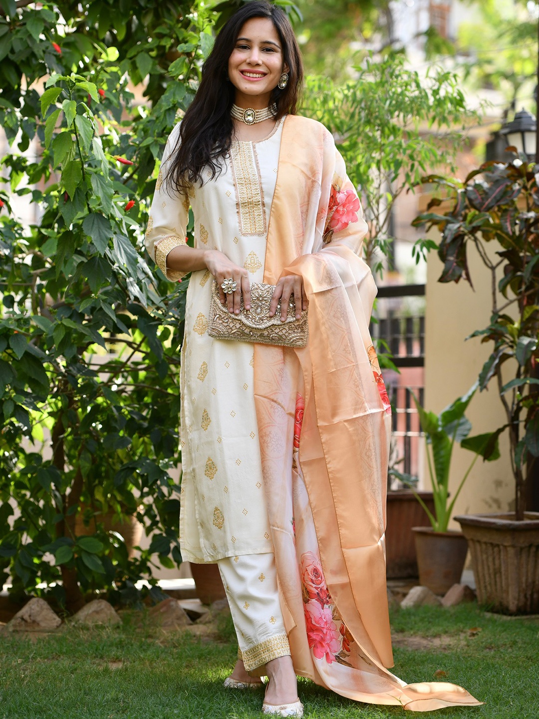 

Libas Women Cream-Coloured & Gold Ethnic Printed Straight Kurta Palazzos Dupatta
