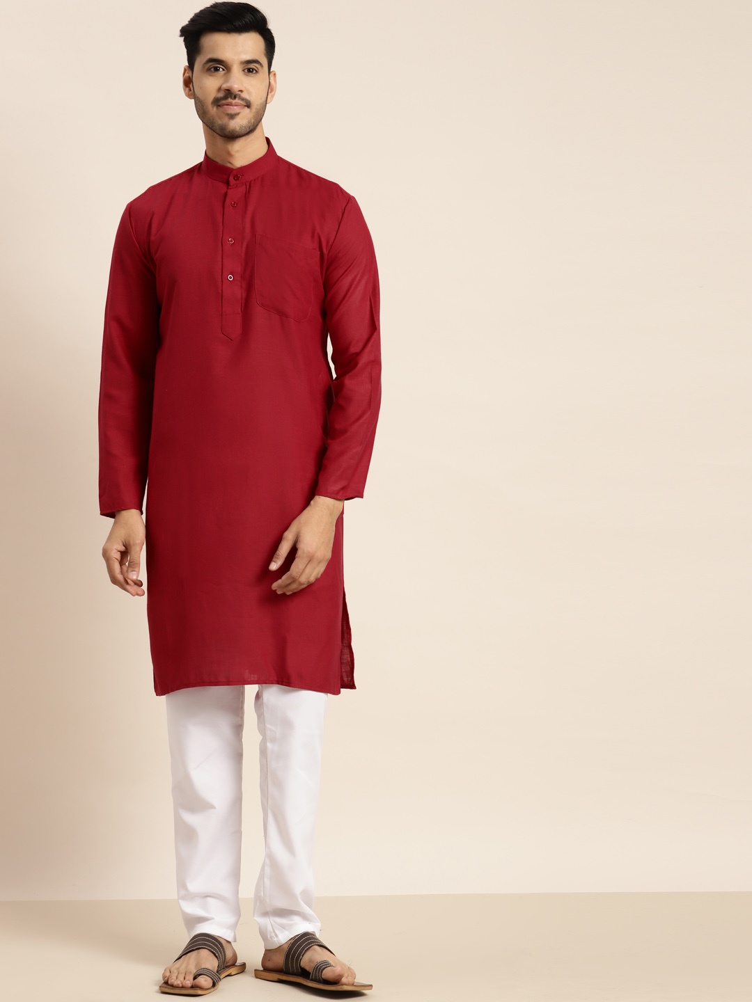 

Anug by SOJANYA Men Red Solid Kurta