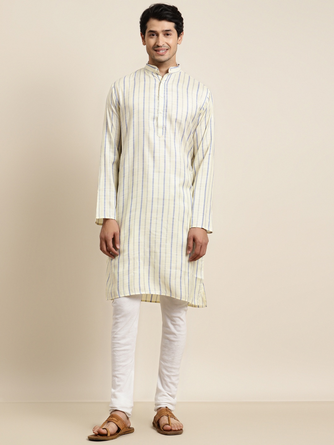 

Anug by SOJANYA Men Yellow & Blue Striped Kurta