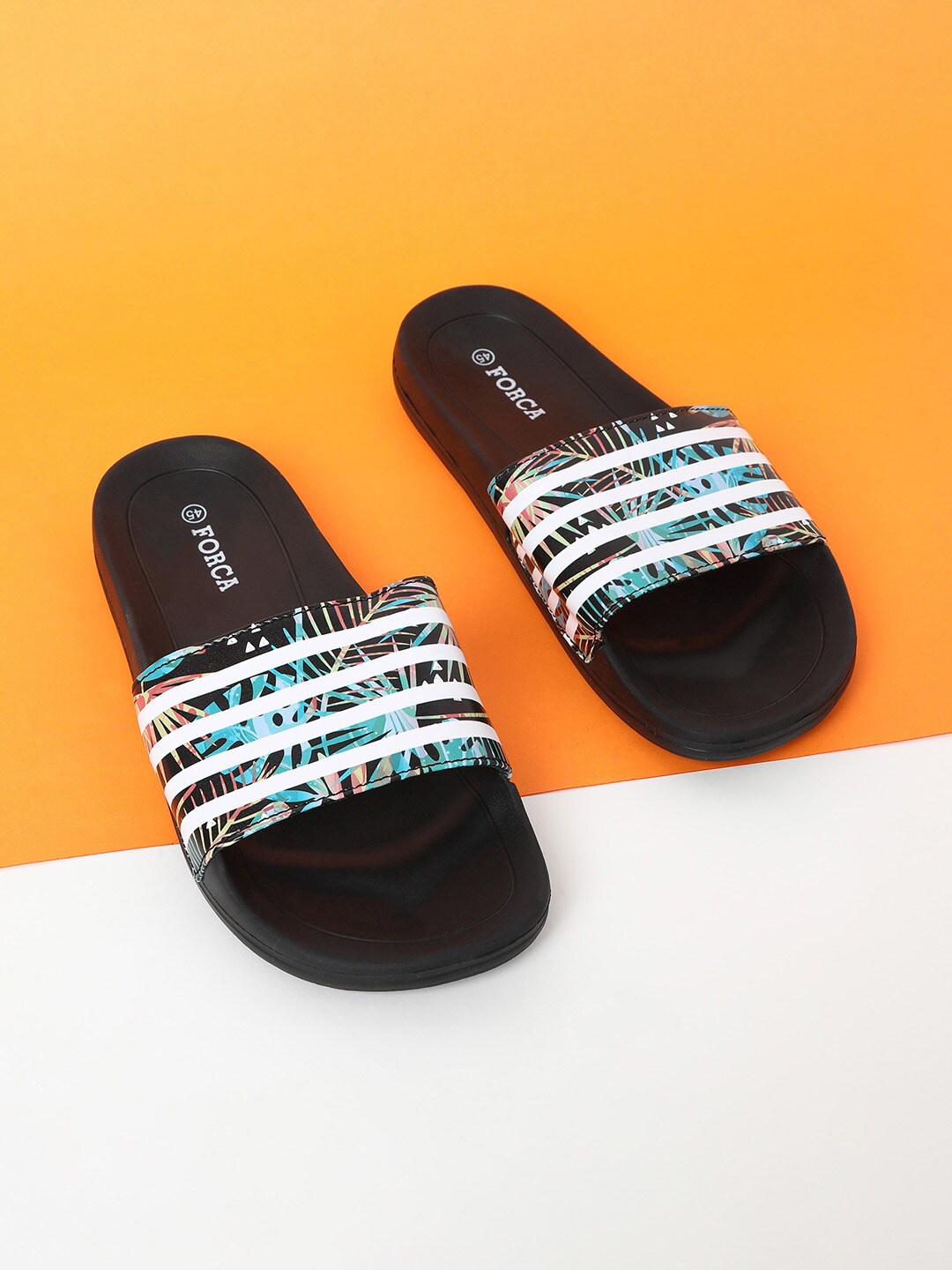 

Forca by Lifestyle Men Black & White Striped Sliders