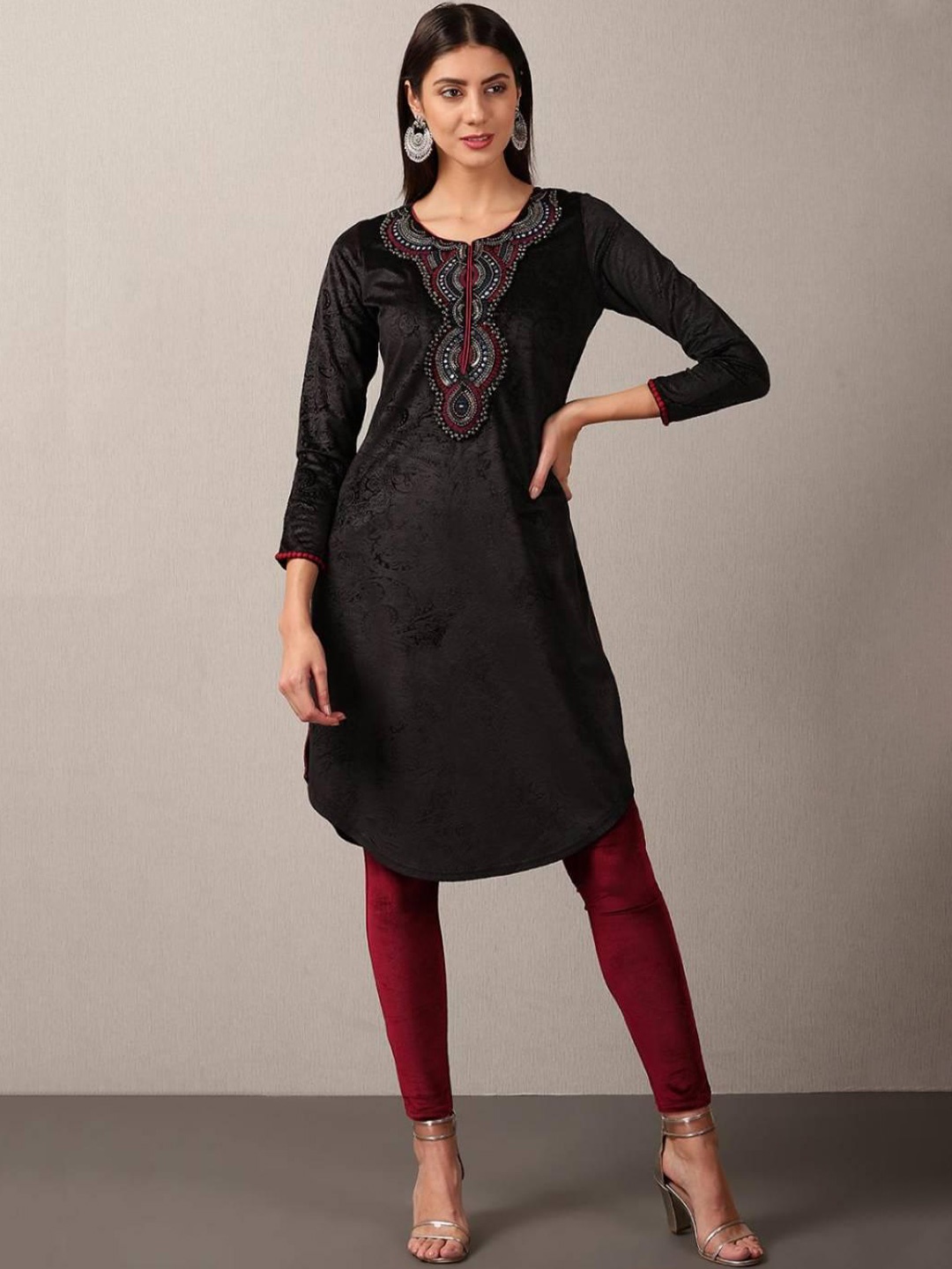 

Lakshita Ethnic Motifs Printed Thread Work Velvet Kurta, Black