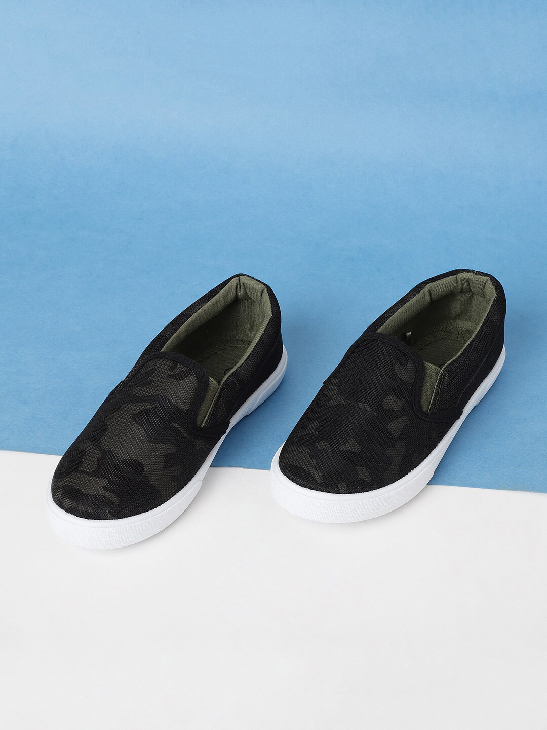 

max Boys Olive Green Printed Slip-On Sneakers