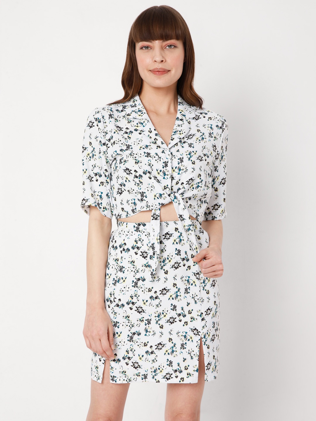 

Vero Moda Women White Floral Printed Casual Shirt