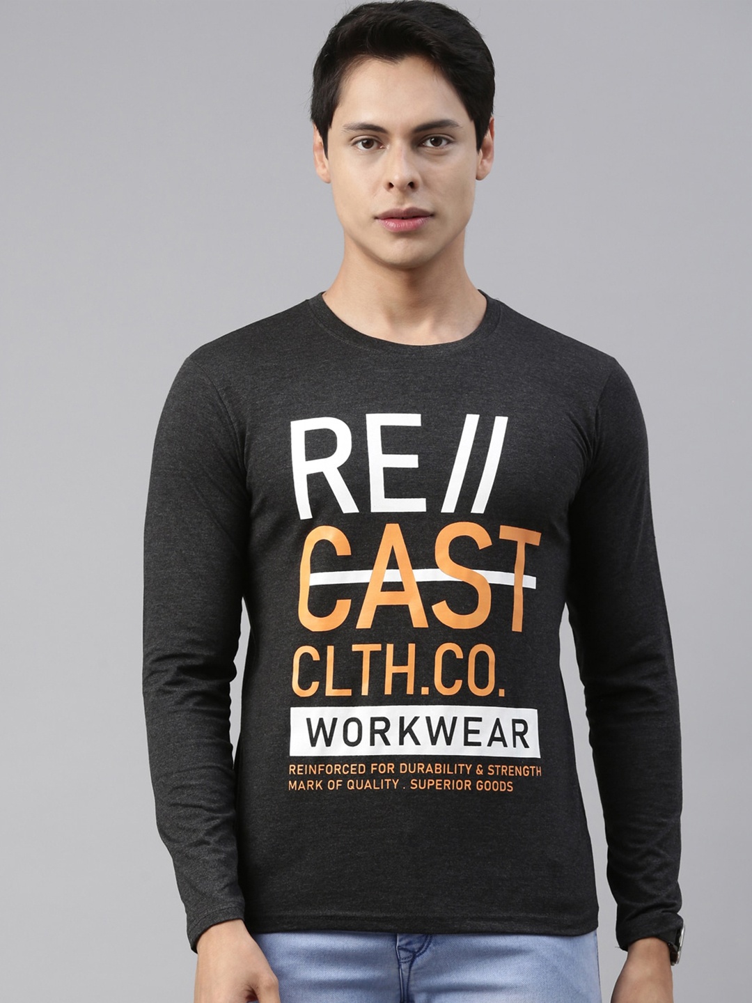 

recast Men Charcoal Typography Printed Raw Edge T-shirt
