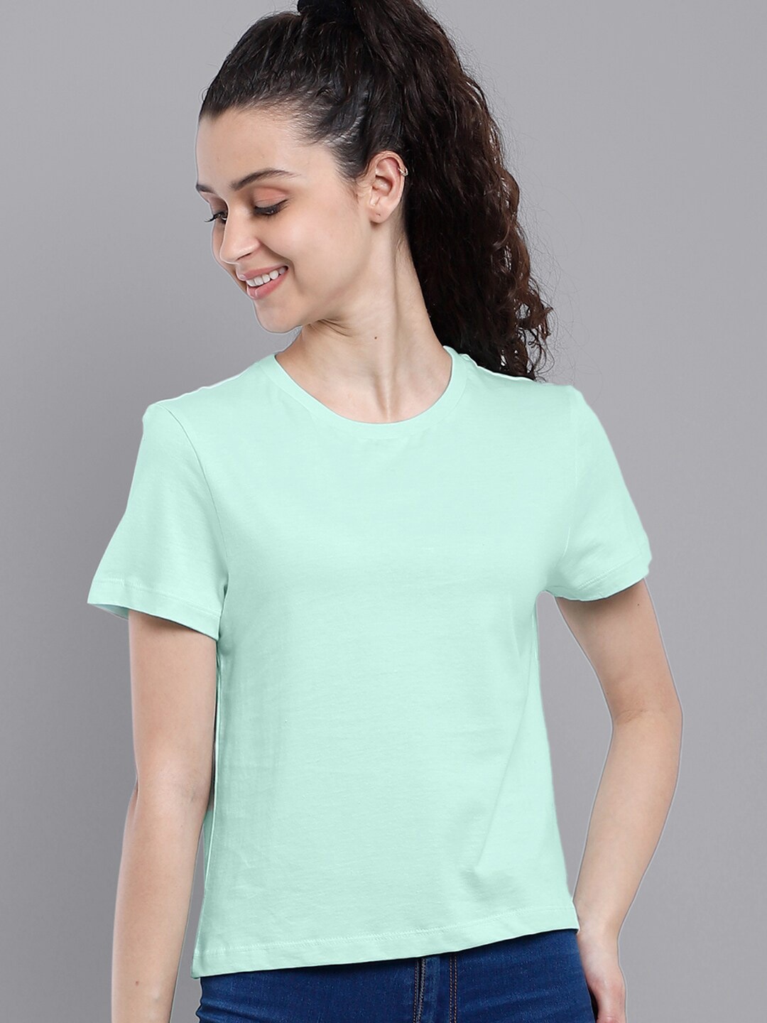 

Free Authority Women Green Solid Cotton T-shirt