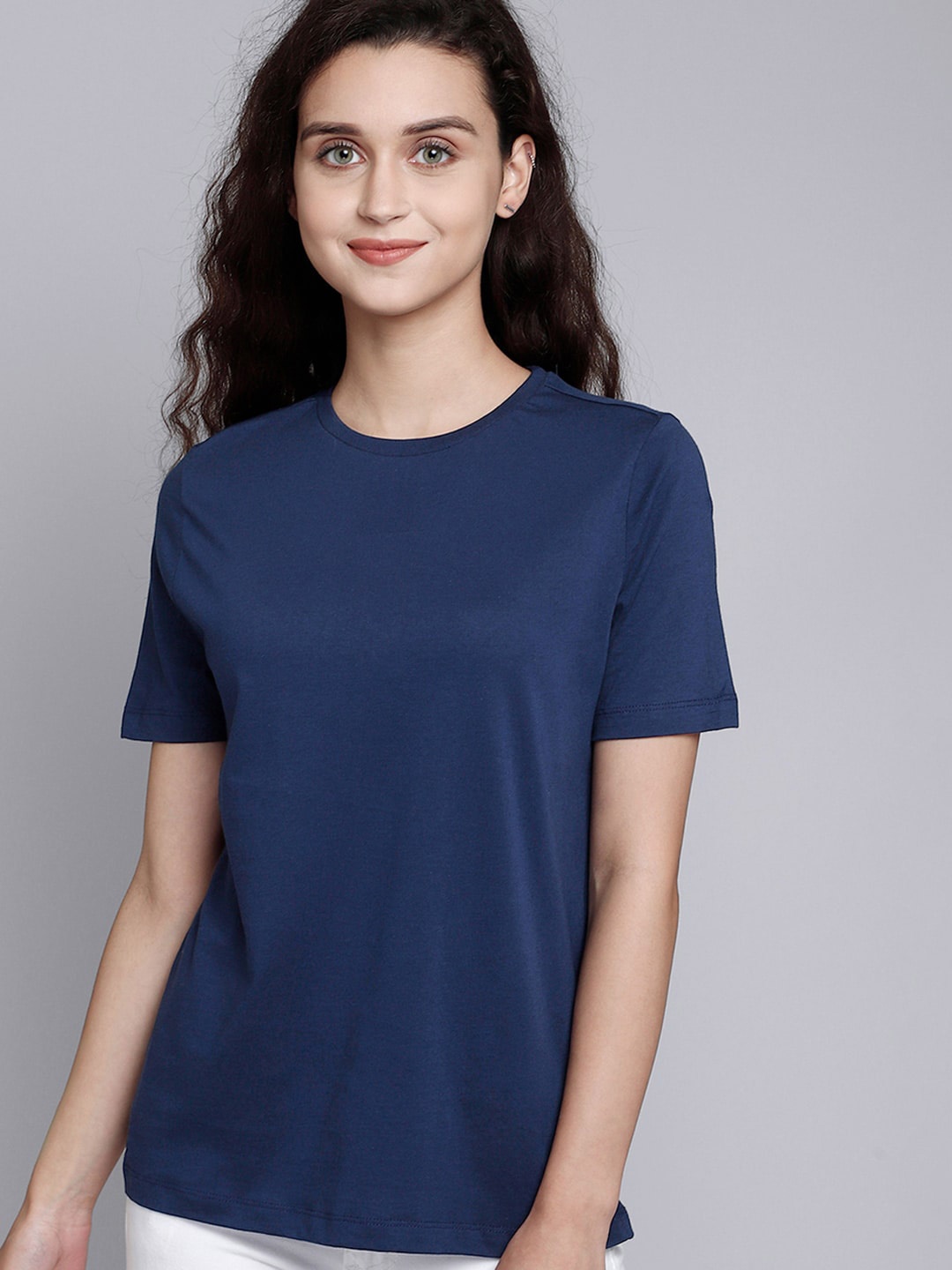 

Free Authority Women Blue Pure Cotton T-shirt