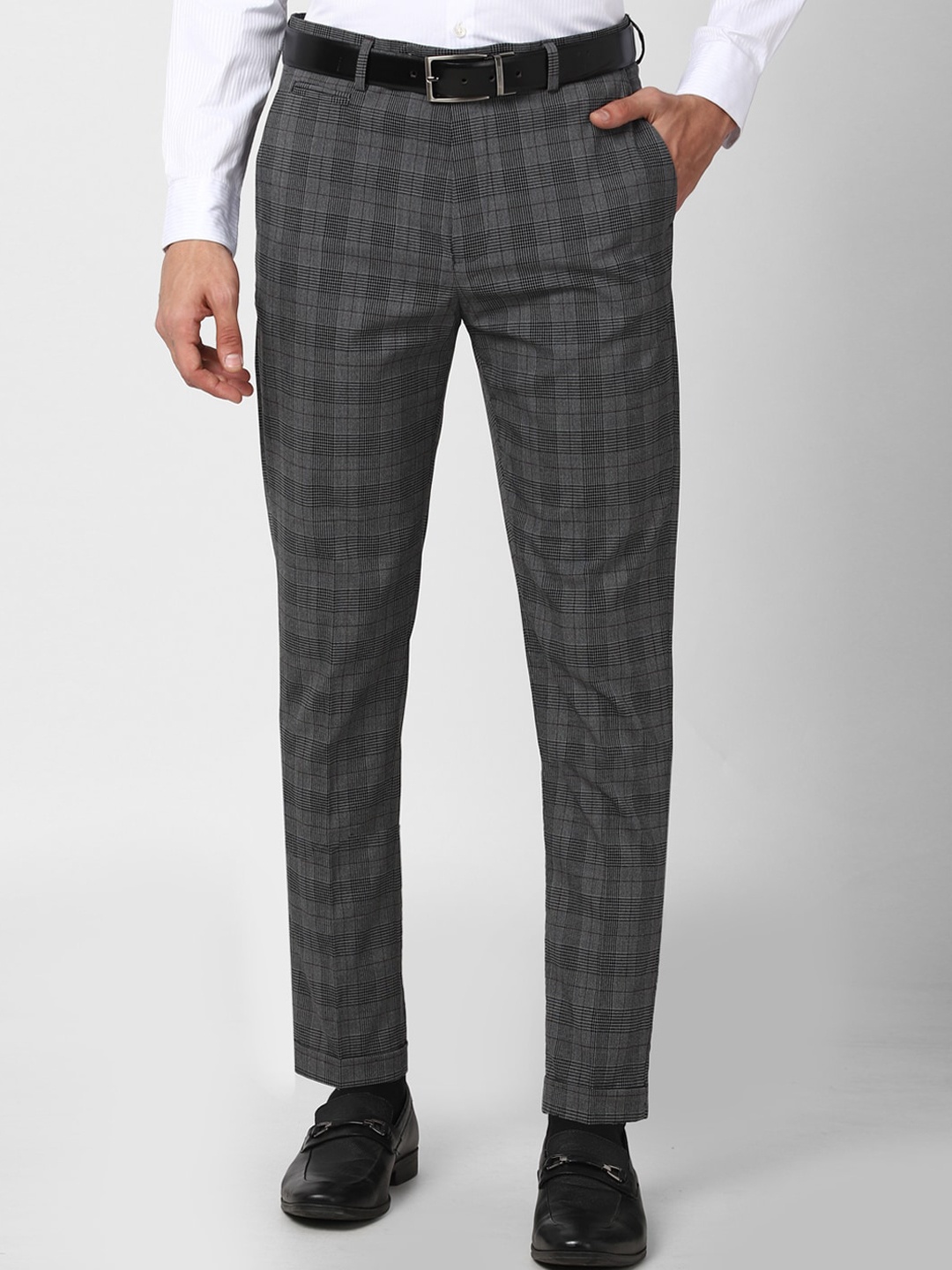 

Peter England Men Grey Checked Slim Fit Trousers
