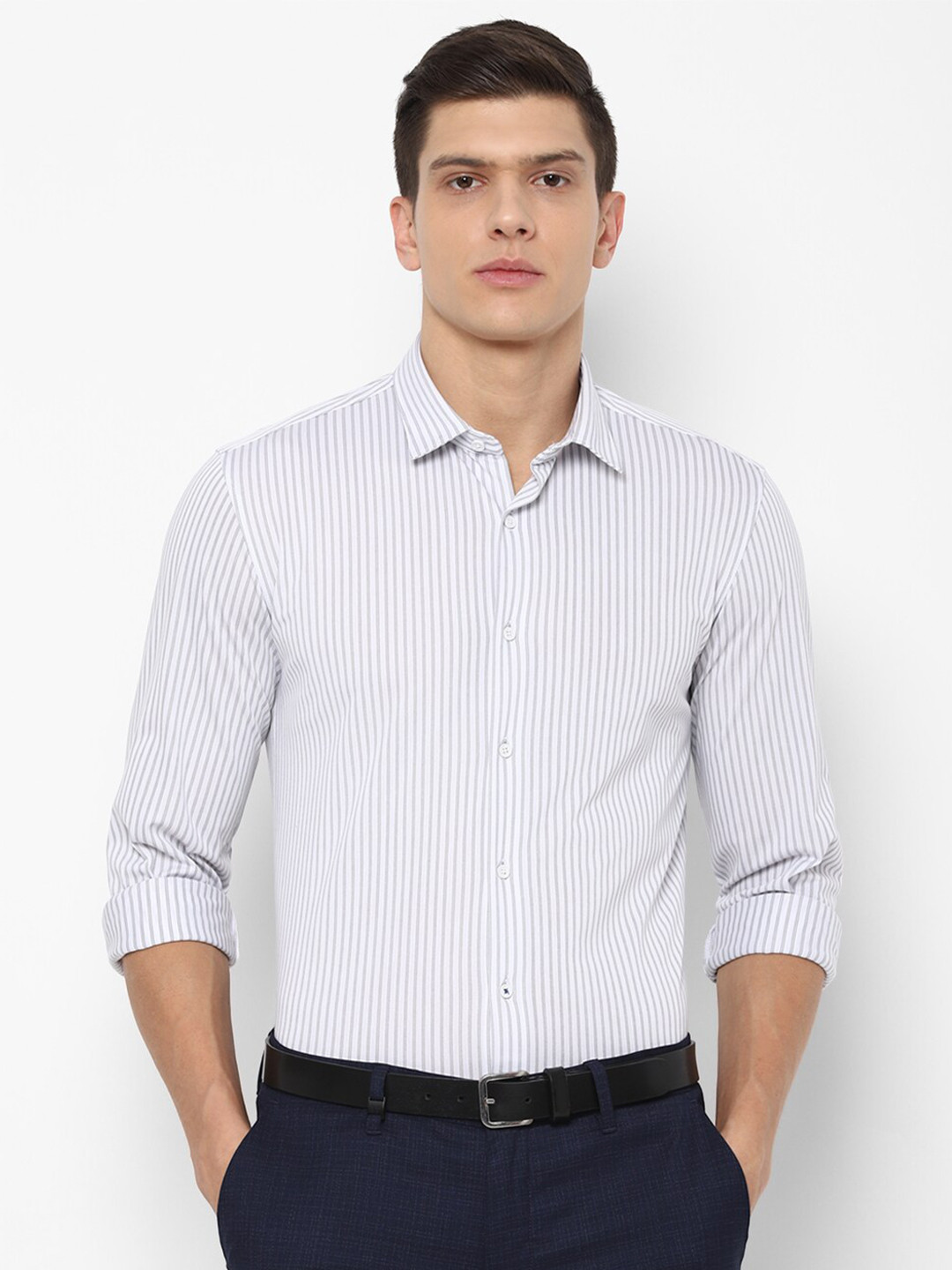 

Louis Philippe Sport Men White & Brown Slim Fit Striped Formal Shirt