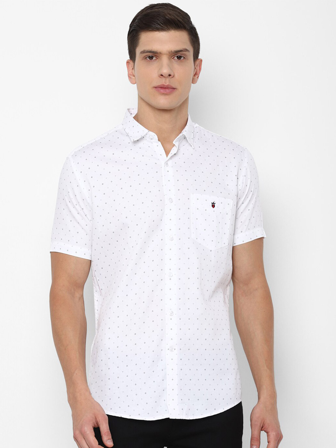 

Louis Philippe Sport Men White Slim Fit Printed Pure Cotton Casual Shirt