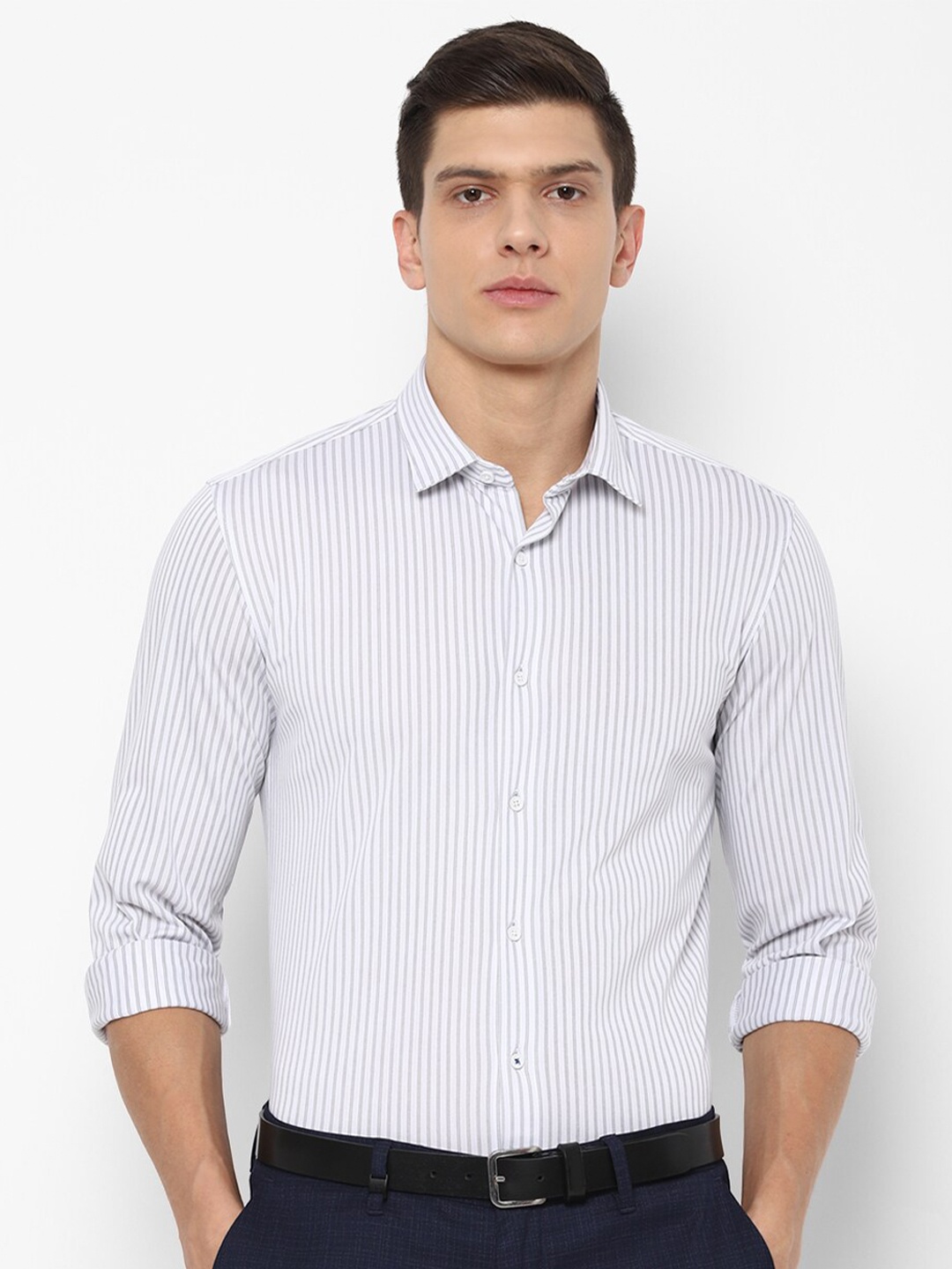 

Louis Philippe Sport Men White Slim Fit Striped Cotton Formal Shirt