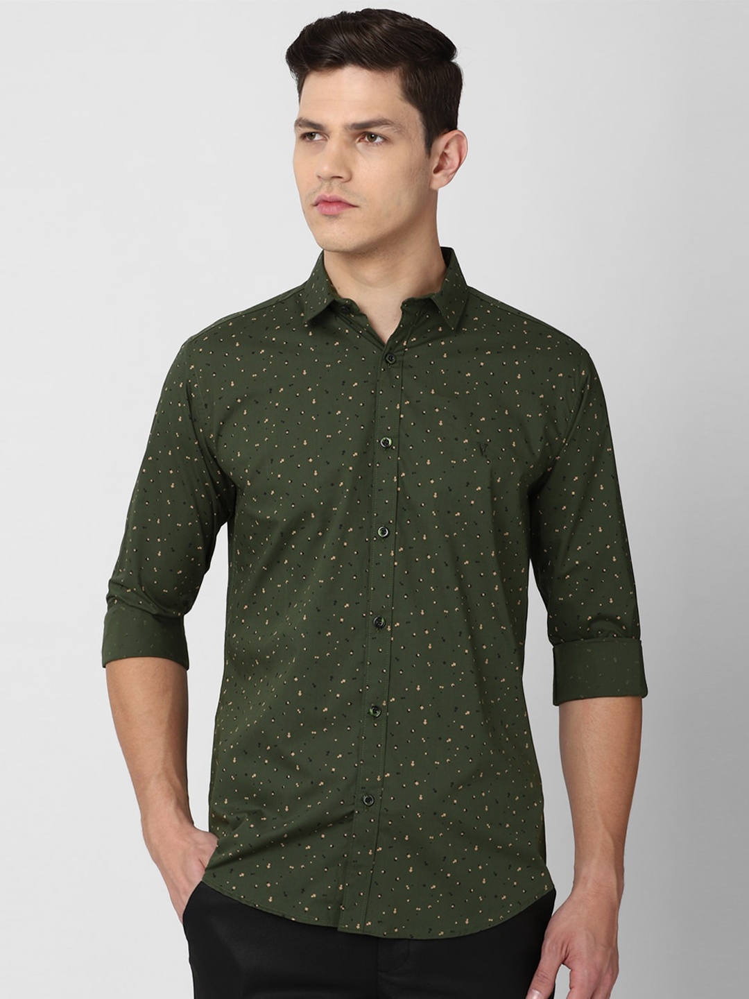 

V Dot Men Olive Green Slim Fit Printed Pure Cotton Casual Shirt