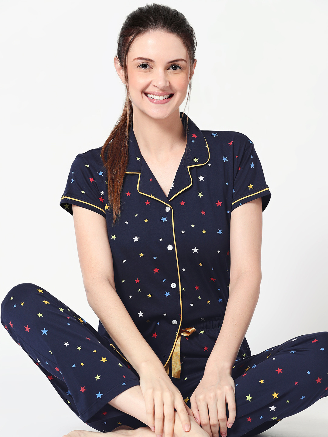 

Zeyo Women Navy Blue & White Geometric Printed Pure Cotton Night suit