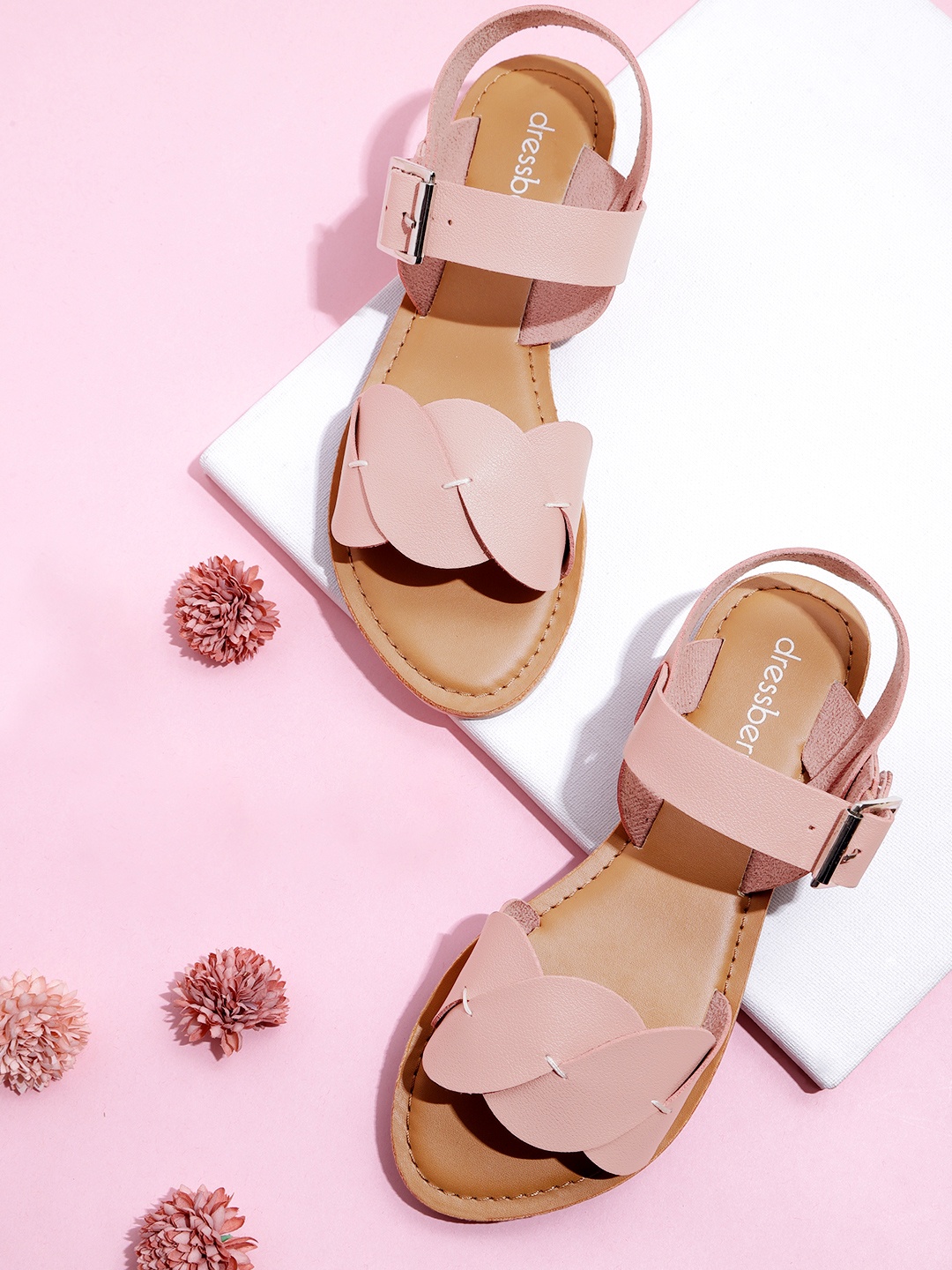 

DressBerry Women Pink Solid Braided Thread Work Detail Open Toe Flats