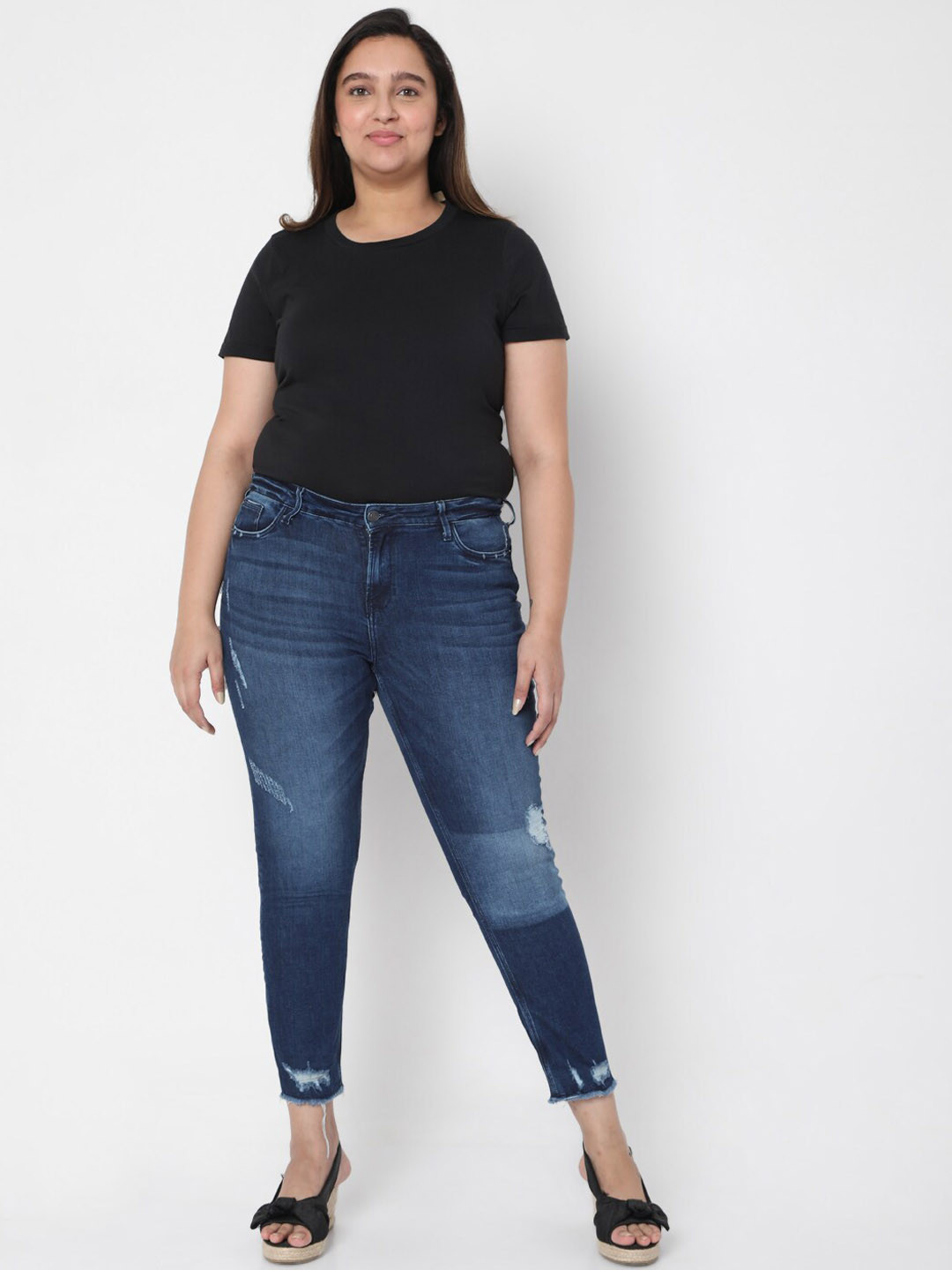 

VERO MODA CURVE Women Blue Skinny Fit Mildly Distressed Heavy Fade Jeans