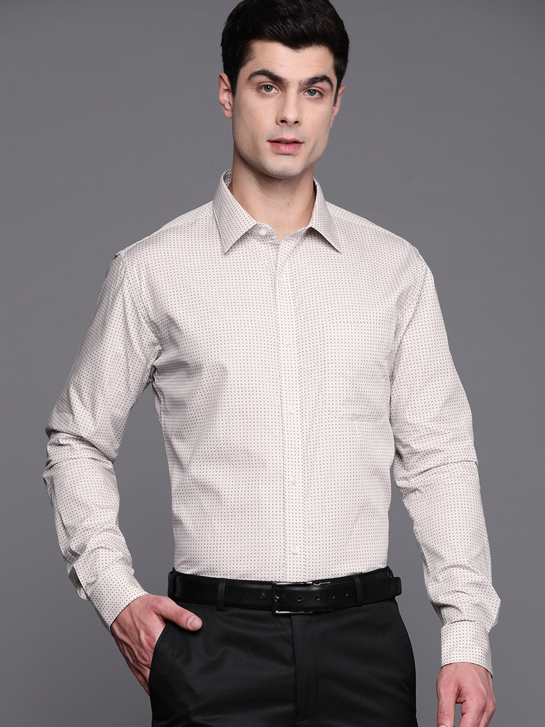 

Raymond Men Grey Slim Fit Geometric Printed Pure Cotton Formal Shirt