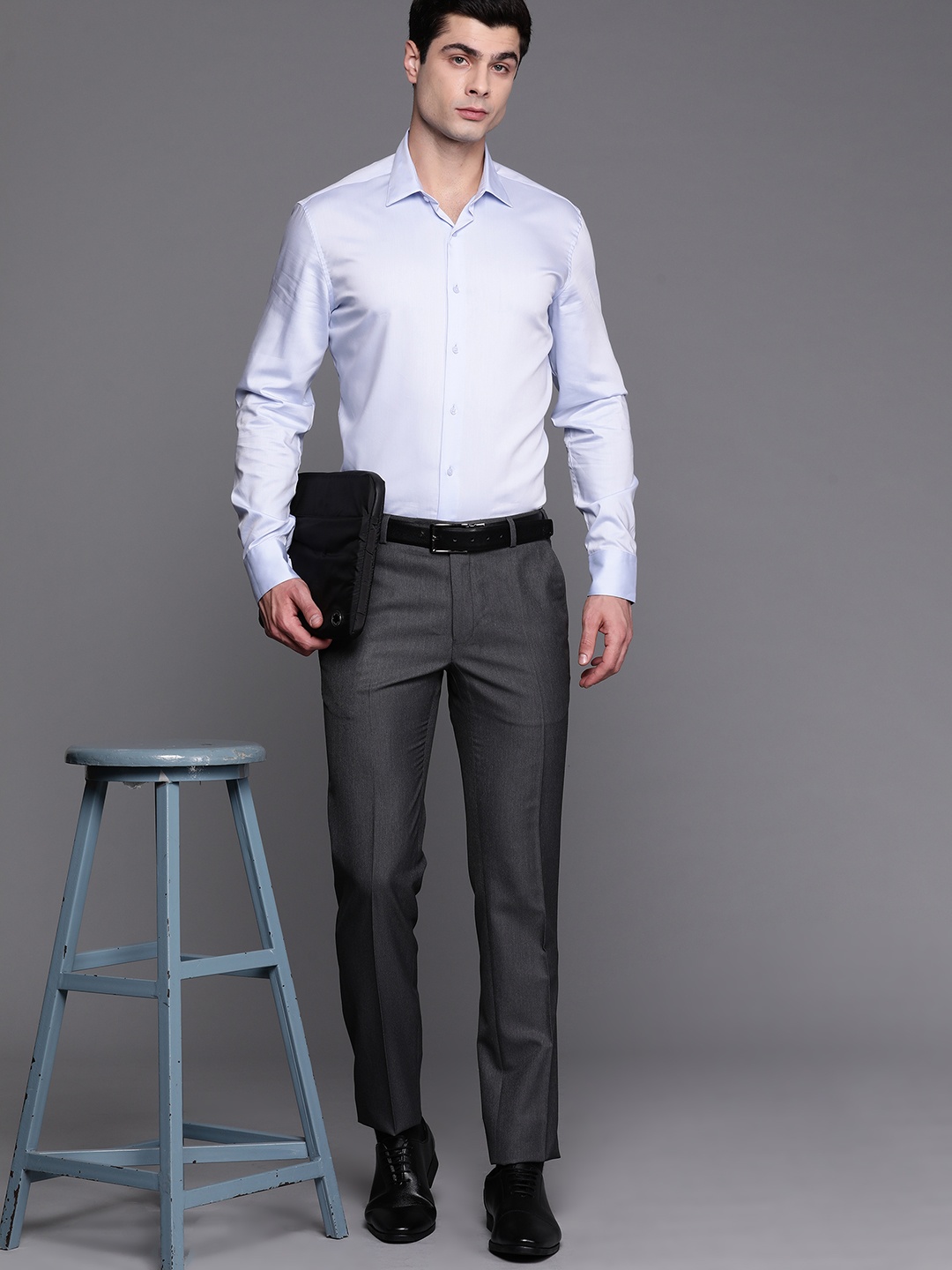 

Raymond Men Charcoal Solid Slim Fit Formal Trousers