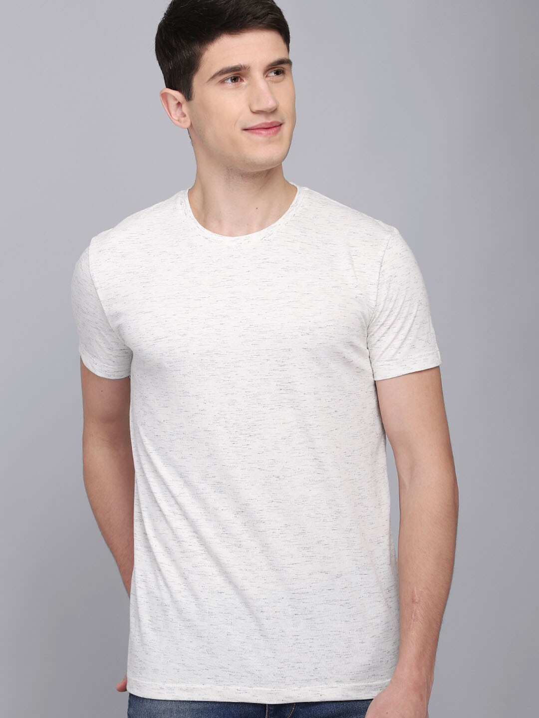 

Free Authority Men White T-shirt