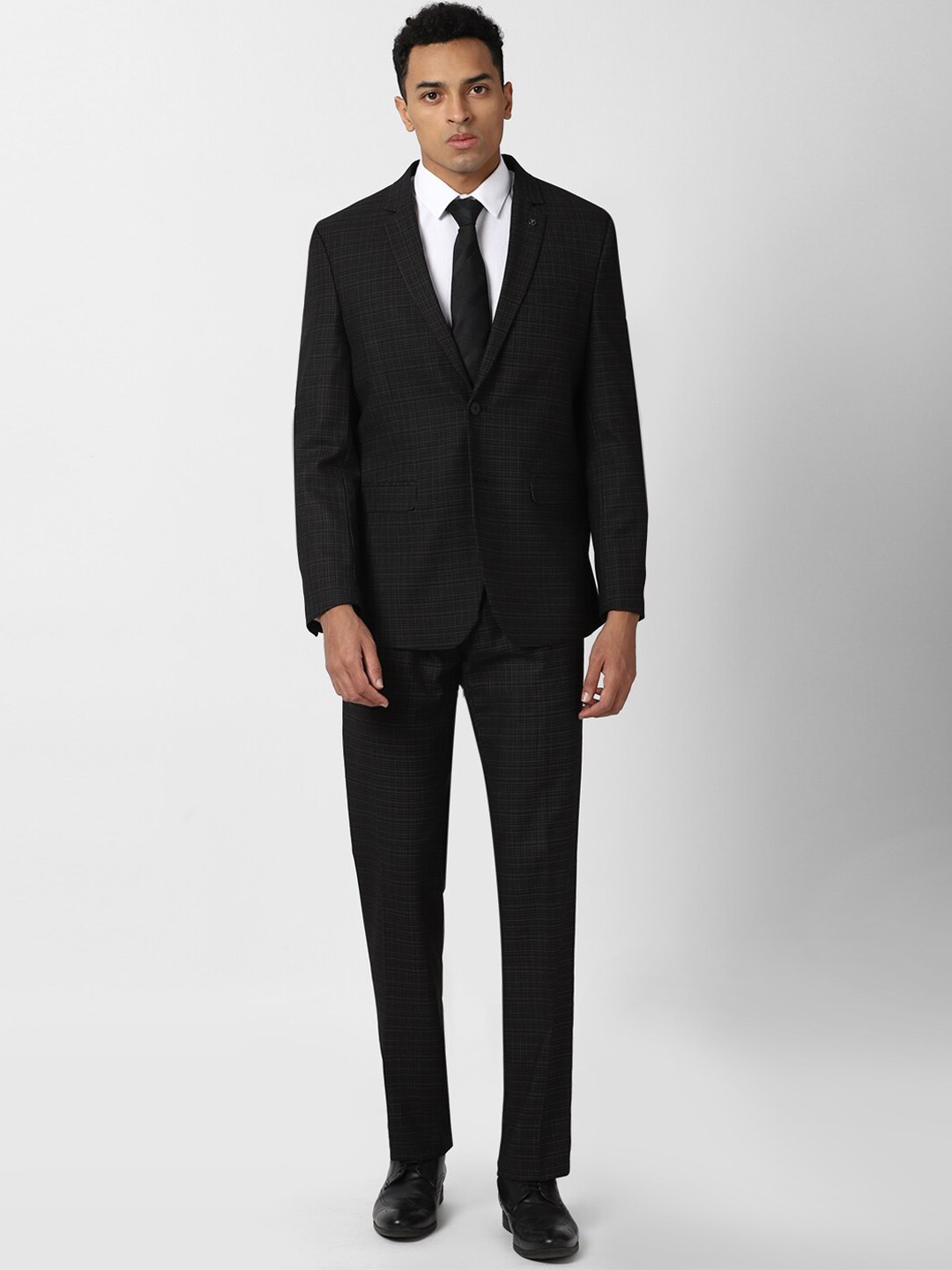 

Van Heusen Men Black Checked Slim Fit Two Piece Formal Suit