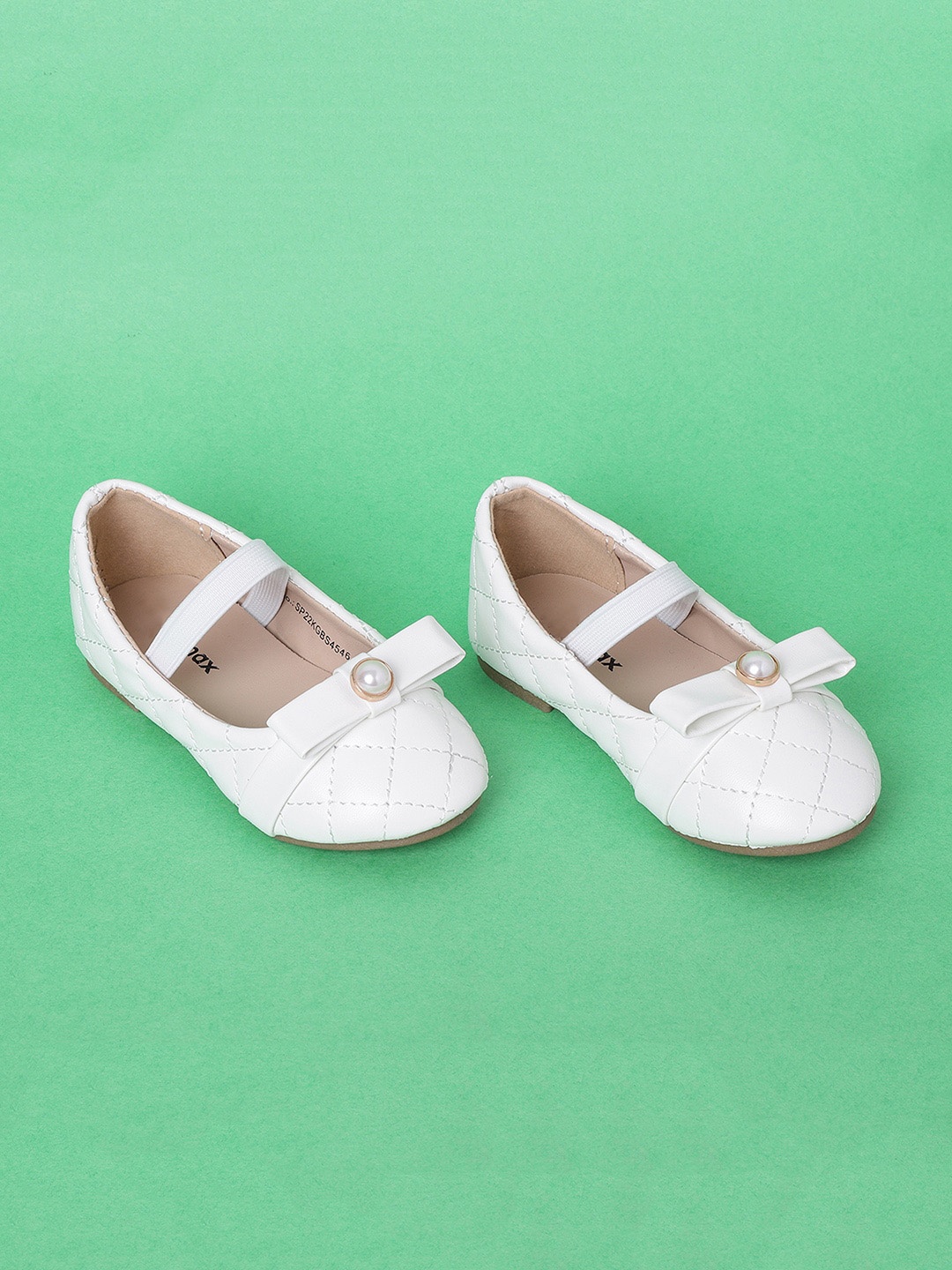 

max Girls Off White Ballerinas with Bows Flats