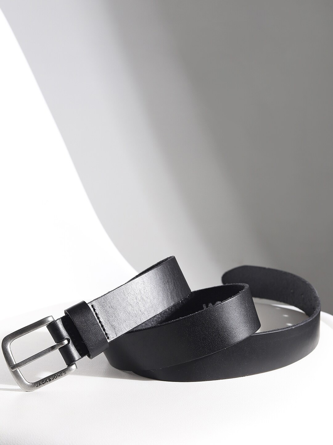 

Jack & Jones Men Black Leather Belt