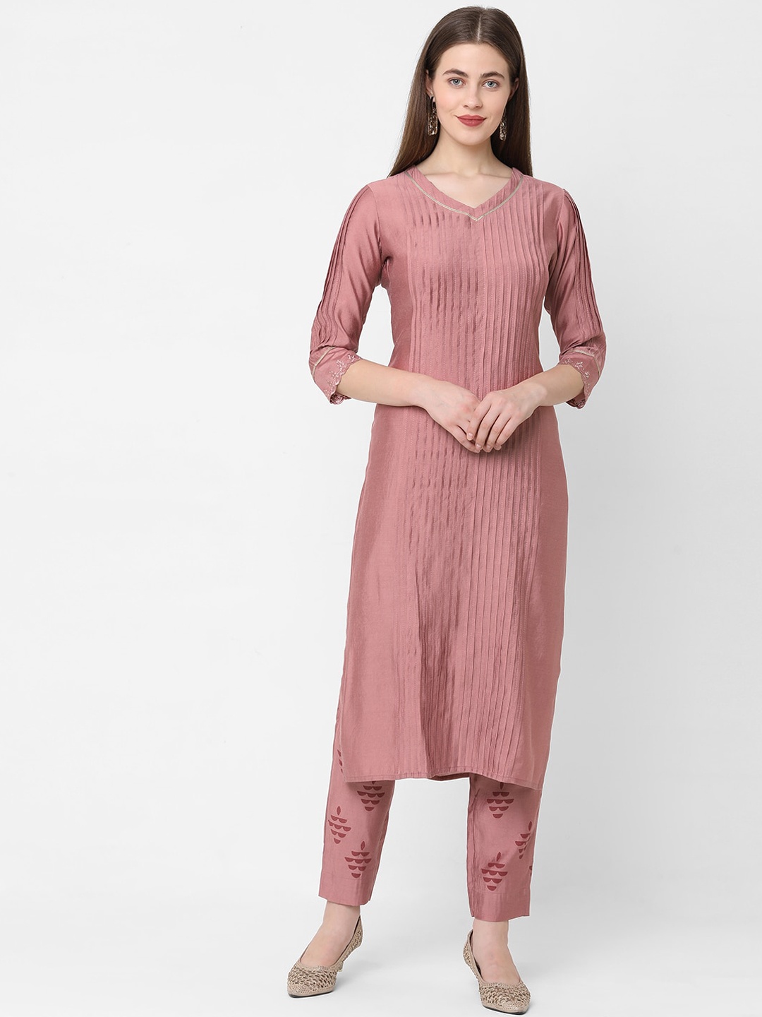 

KAMI KUBI Women Pink Ethnic Motifs Striped Kurti with Trousers