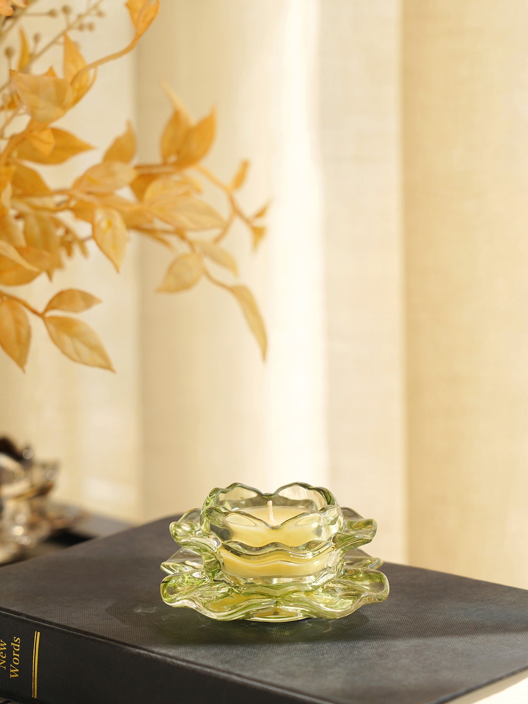 

Pure Home and Living Set Of 4 Green Textured Glass Floret Tea Light Holder