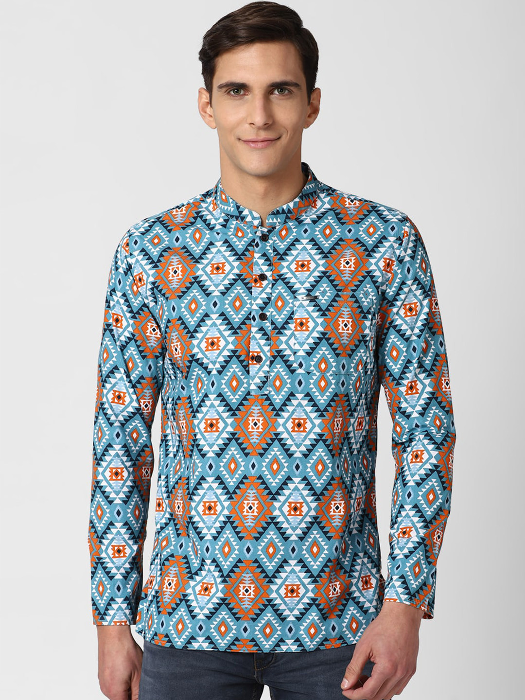 

Peter England Men Multicoloured Geometric Printed Kurta, Multi