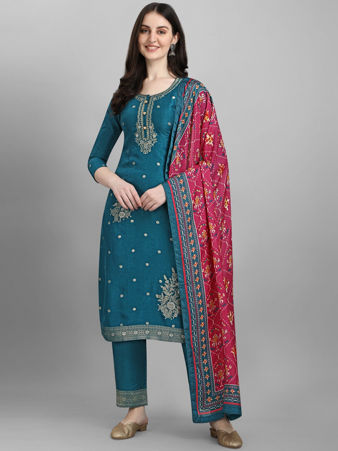 

Seerat Women Turquoise Blue Embroidered Pure Silk Kurti with Palazzos