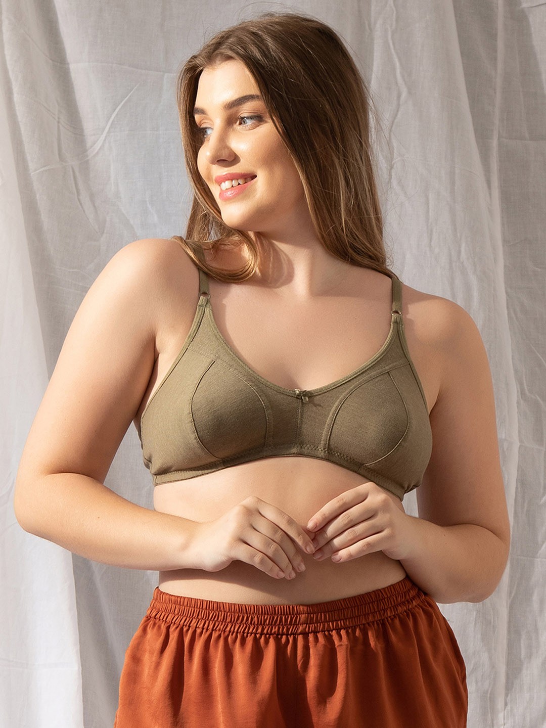 

Clovia Green Non-Padded Non-Wired Full Cup Cotton Bra