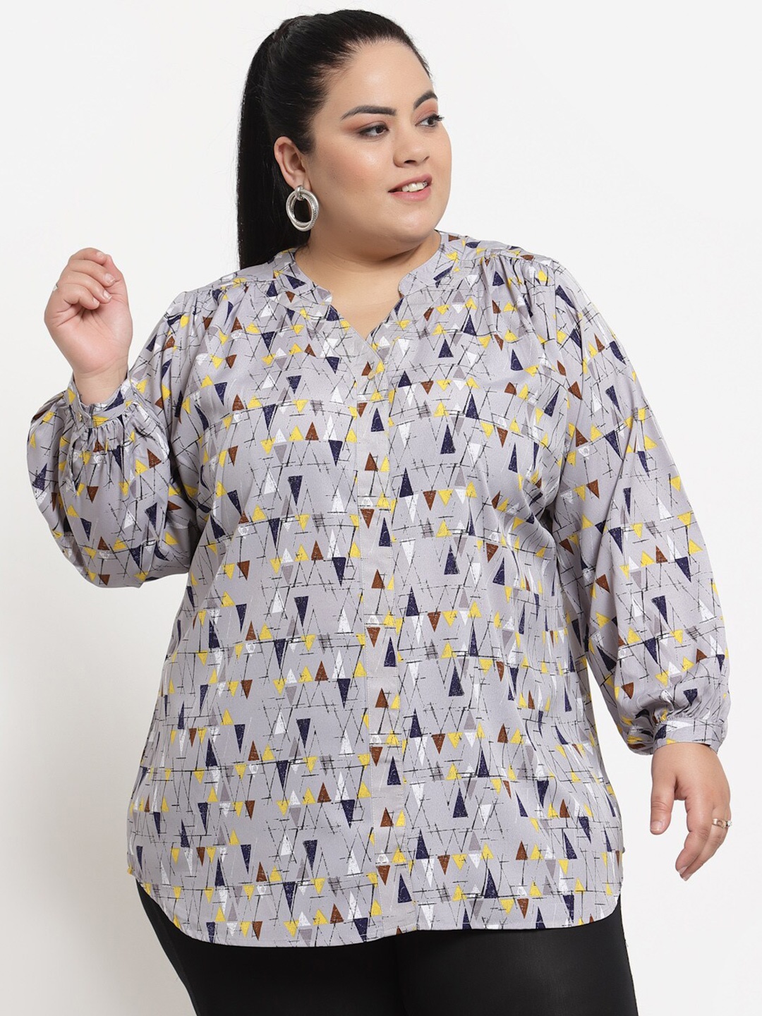 

plusS Grey & Yellow Geometric Print Mandarin Collar Top