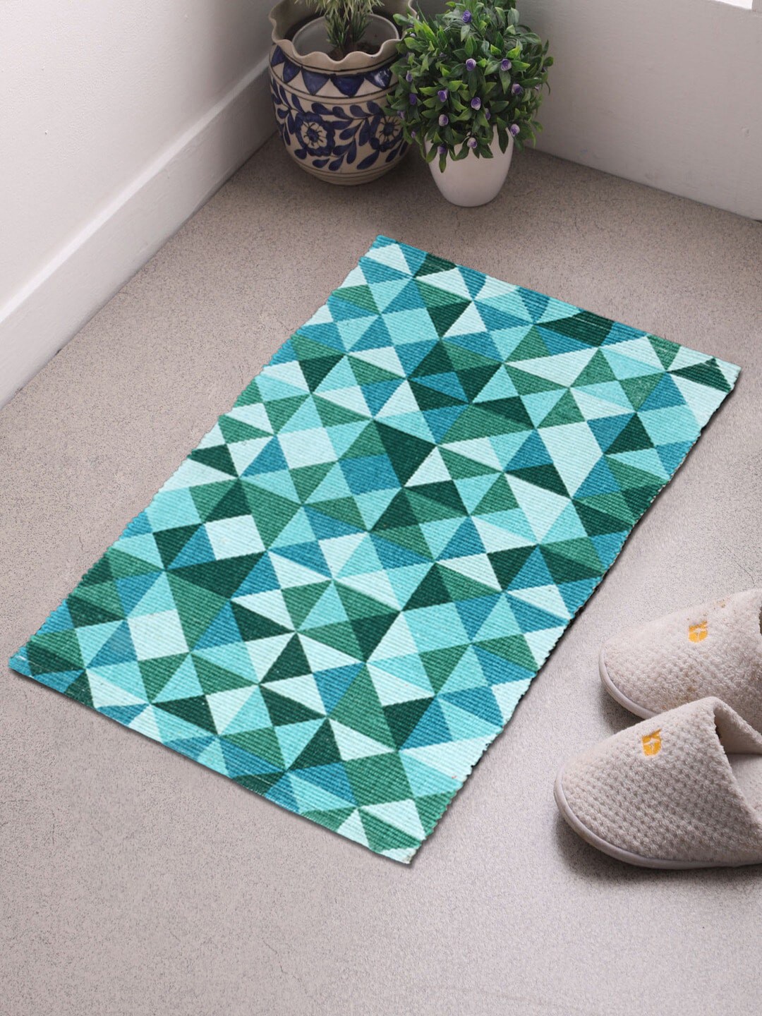 

Saral Home Turquoise Blue & Sea-Green Geometric Printed Cotton Floor Mat