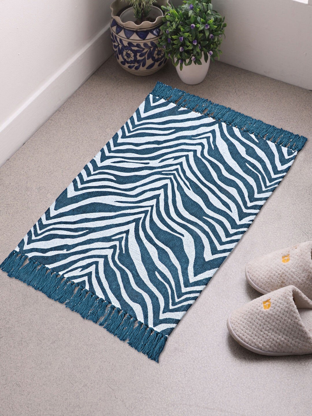 

Saral Home Set of 2 Blue & White Printed Multi-Use Cotton Dhurrie