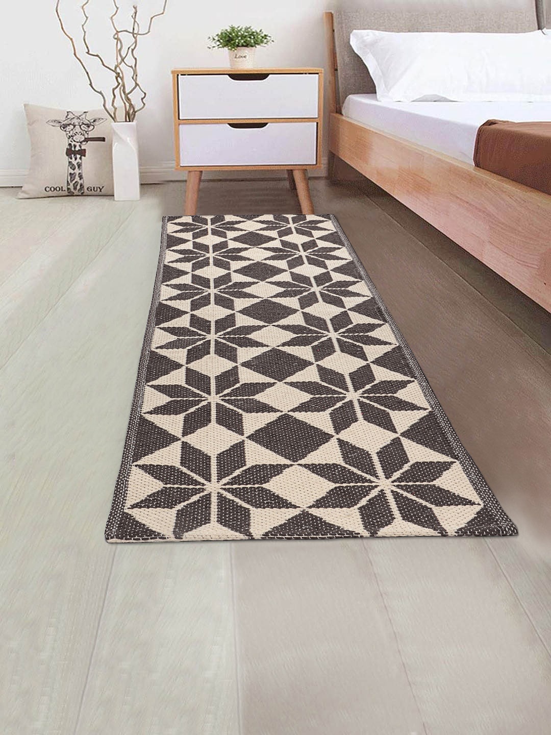 

Saral Home Brown & Beige Anti-Skid Handwoven Multiuse Rug