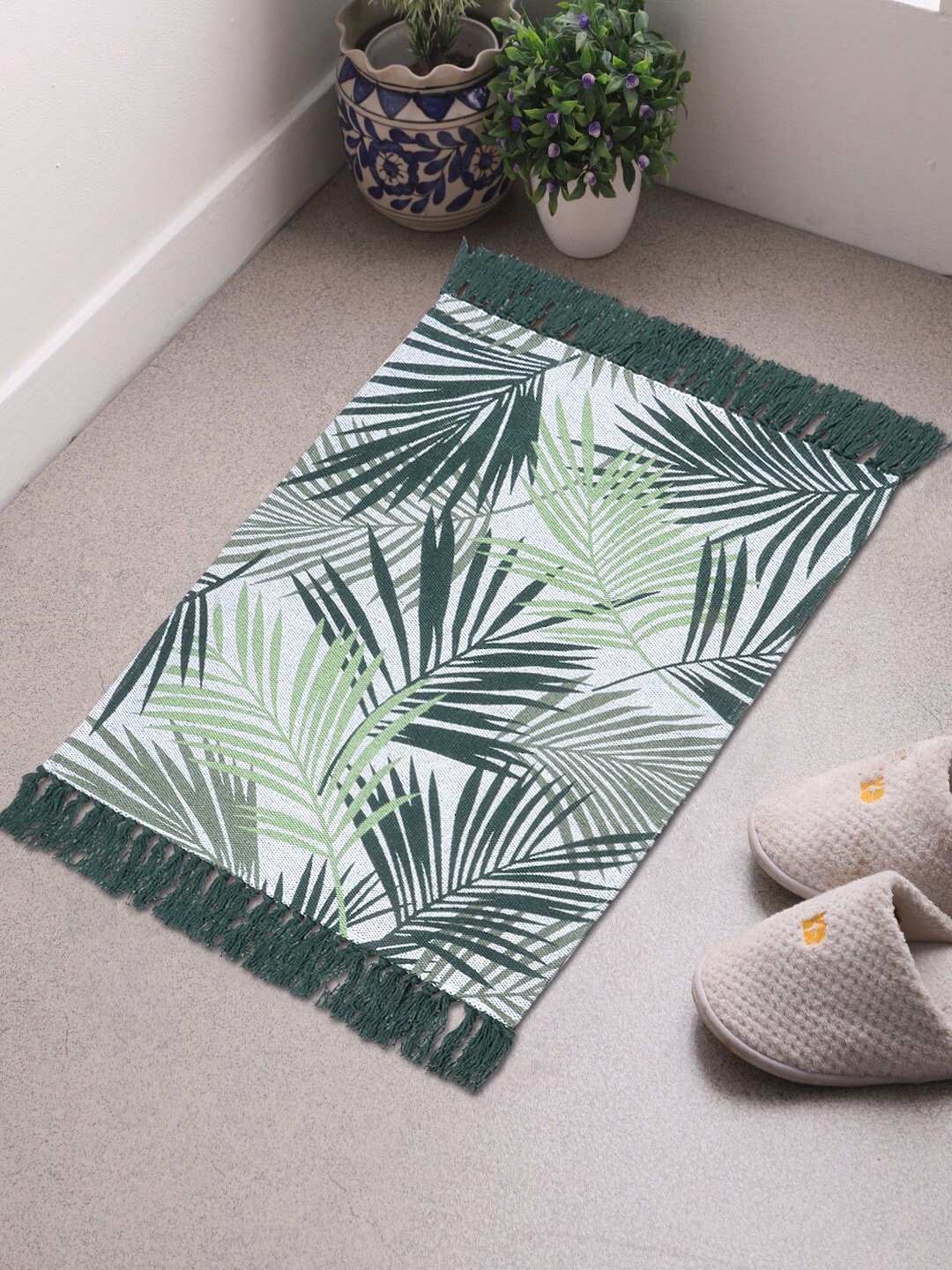 

Saral Home Set Of 2 Grey & Green Printed Cotton Floor Mats