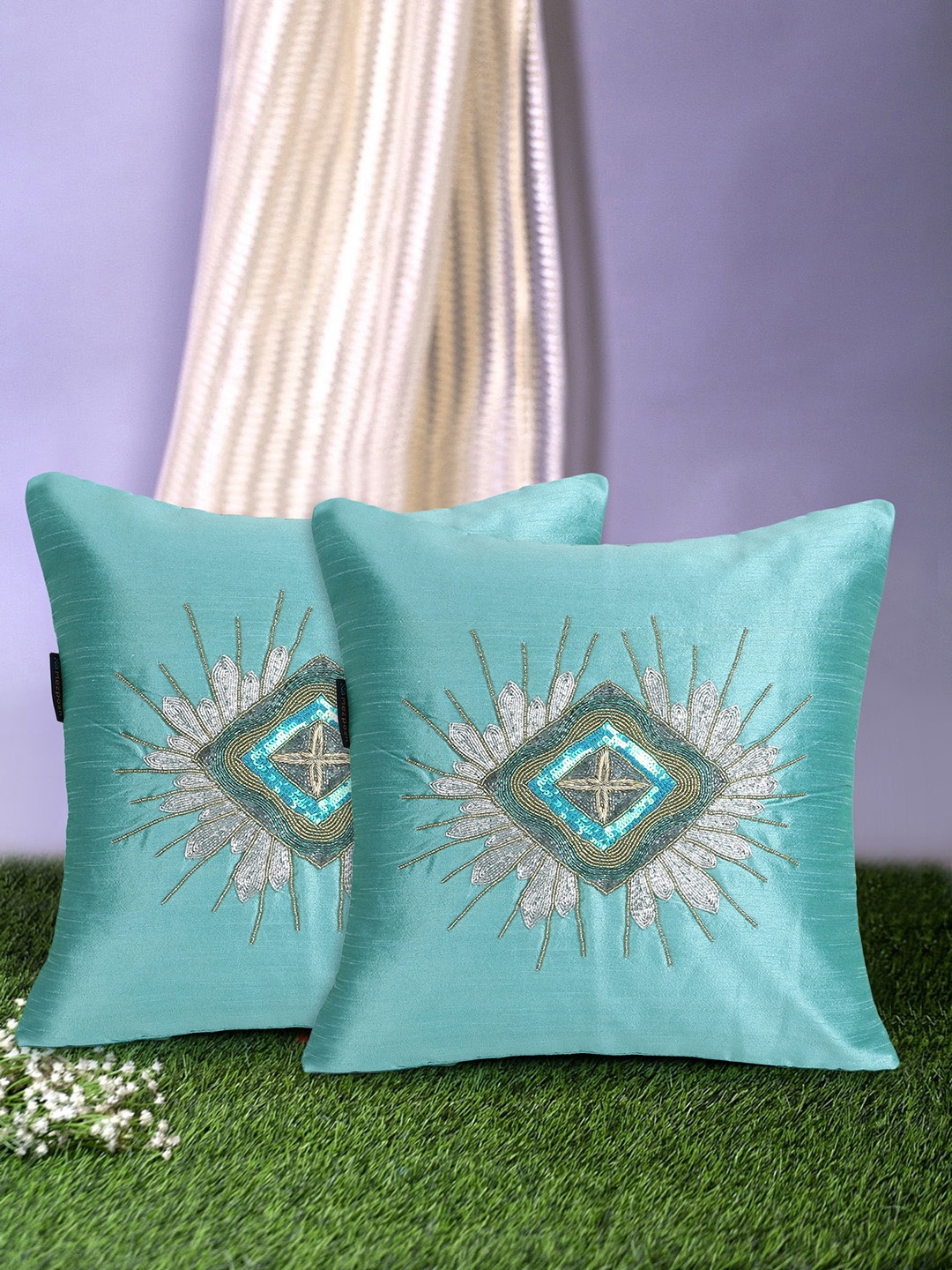 

Mezposh Green & Gold-Toned Set of 2 Quirky Square Cushion Covers