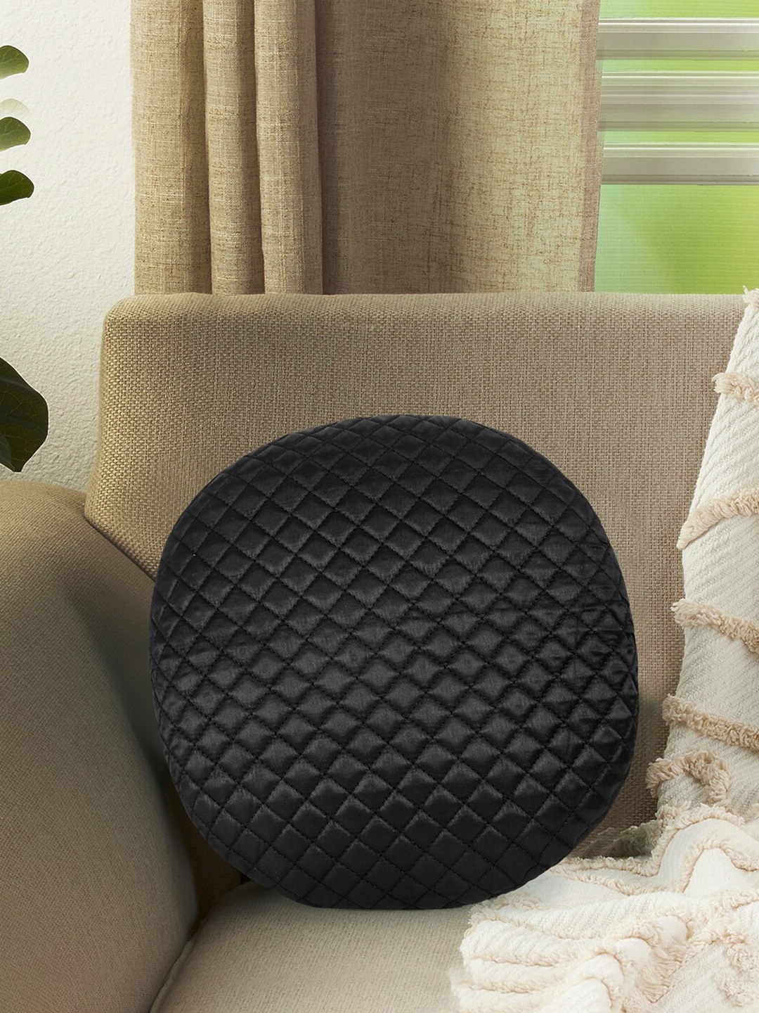 

Mezposh Black Quilted Satin Round Cushion Covers