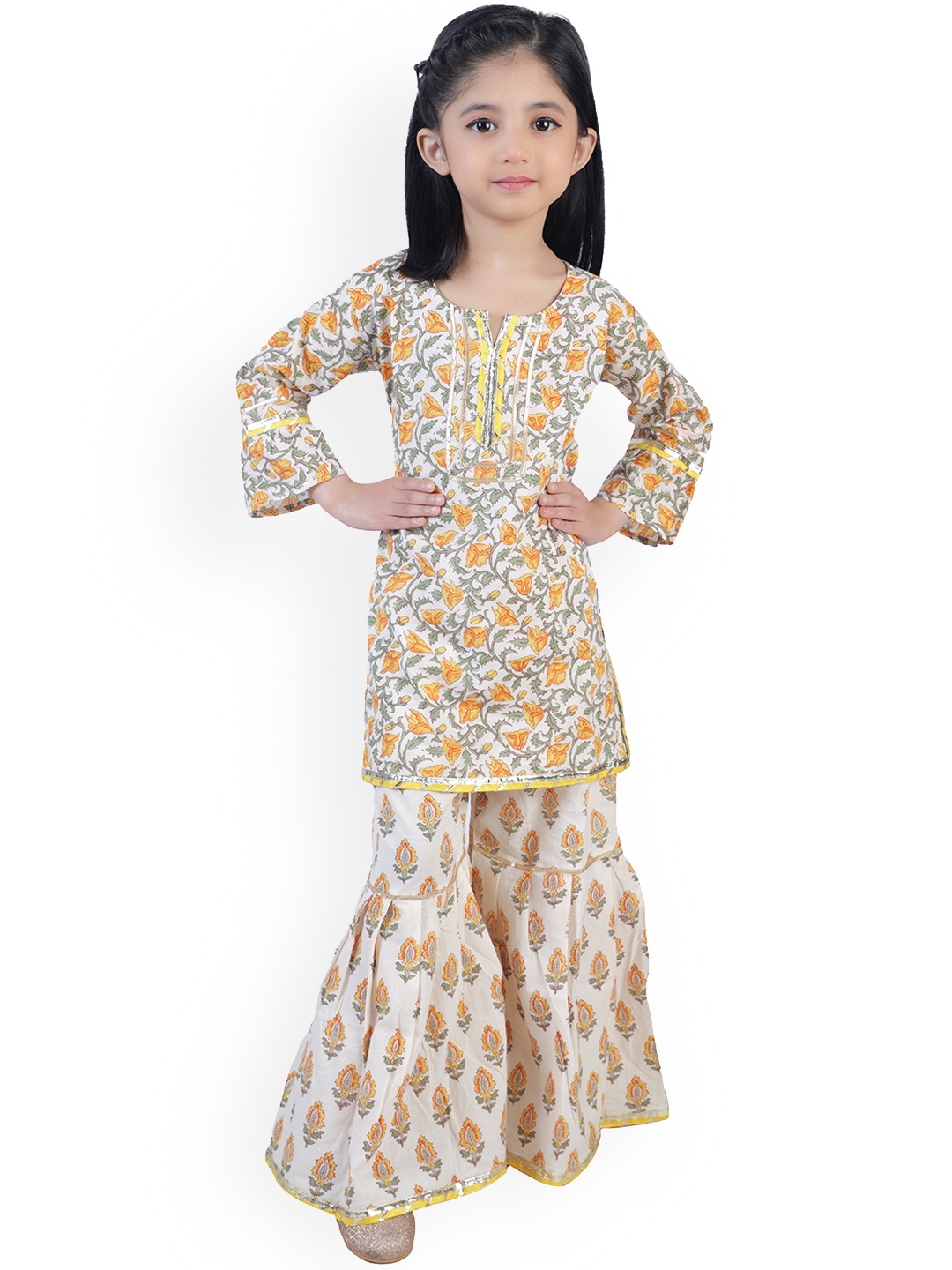

ahhaaaa Girls Yellow Printed Pure Cotton Kurta with Palazzos