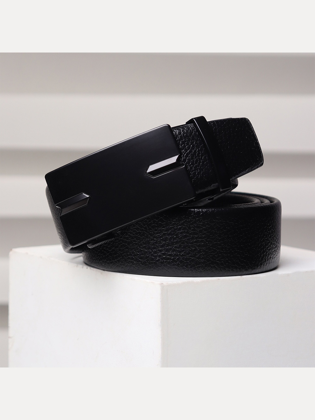 

Kastner Men Black Solid Slim Belt