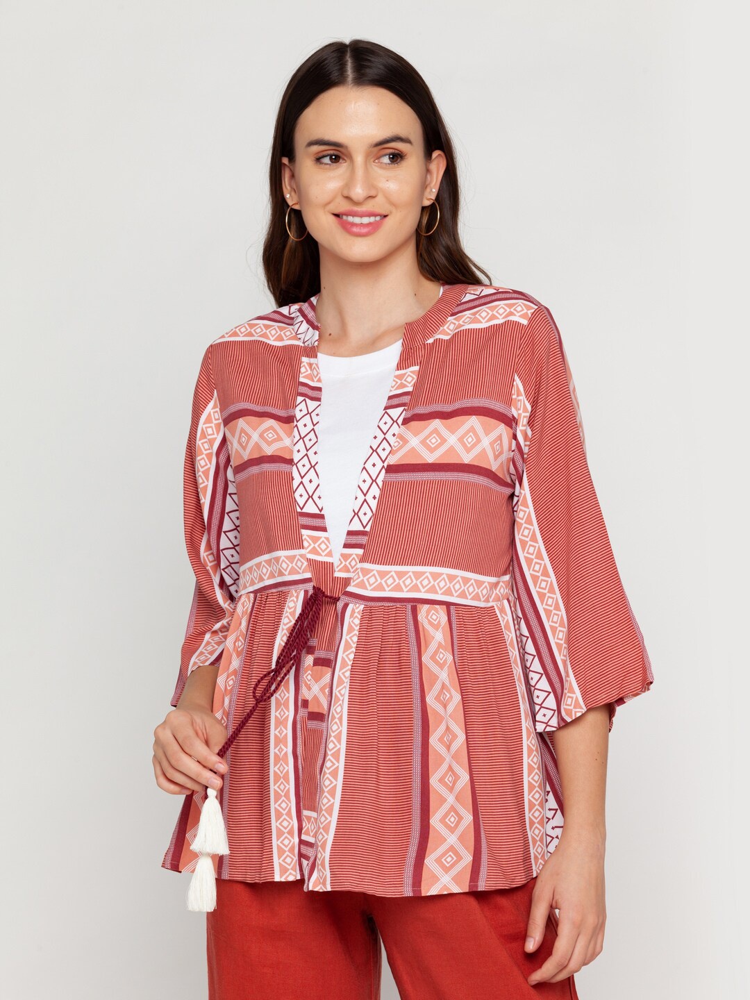 

Zink London Women Red & White Printed Tie-Up Shrug