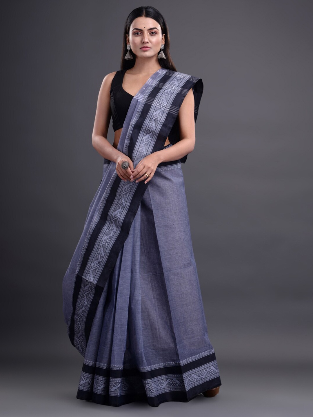 

Mitera Navy Blue & Grey Woven Design Pure Cotton Taant Saree
