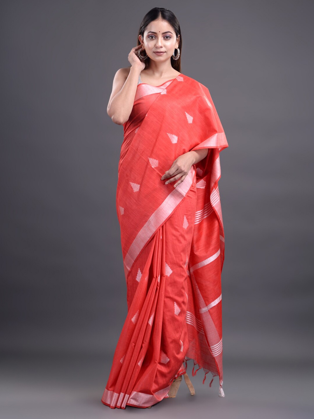 

Mitera Red & Silver Ethnic Motifs Zari Silk Cotton Bhagalpuri Saree